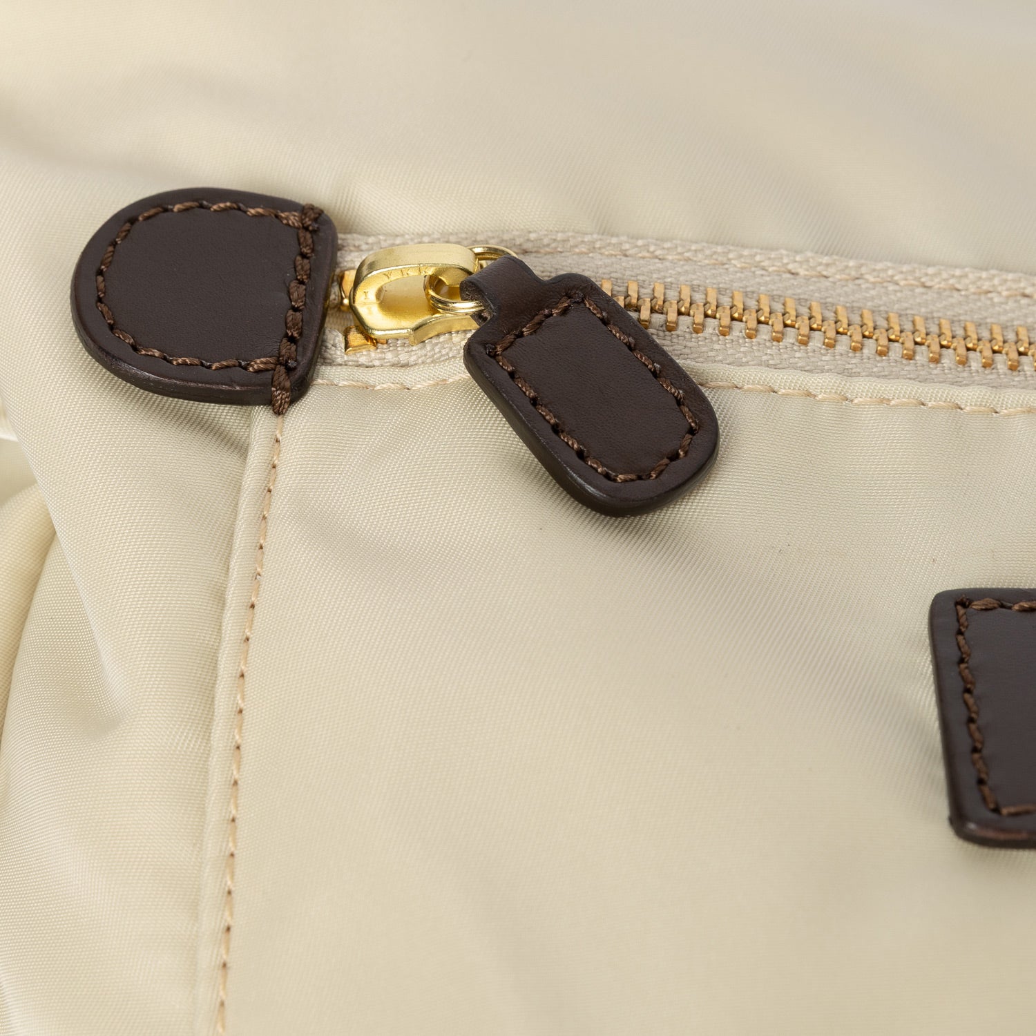 Schultertasche "Every Day I" aus Felisi-Nylon und Sattelleder - Handarbeit